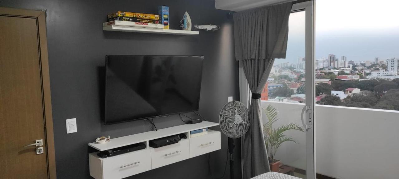 Апартаменты Apartamento Entero Centrico Y Confortable Санта-Крус-де-ла-Сьерра Экстерьер фото